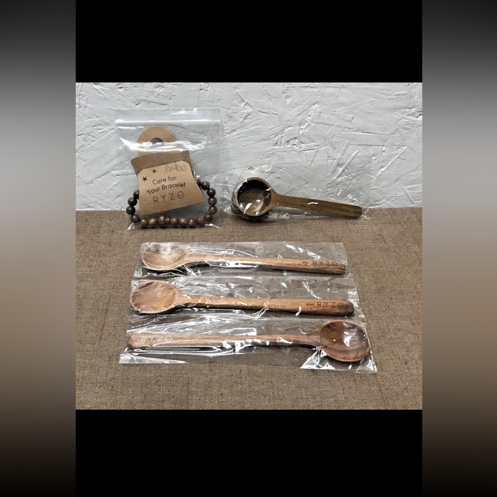 New Genuine Ryze Bundle: Wood Bracelet, Wood Scoop, 3 Wood Spoons